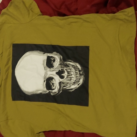 Insane printing. Looks like a painting. Vintage fire skull graphic tee - Picture 1 of 3